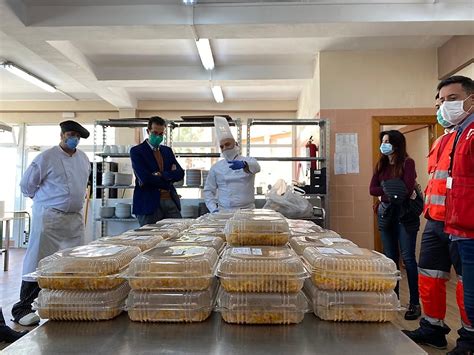 Los docentes de cocina del CIPFP Valle de Elda elaboran 240 raciones de ...