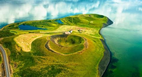 Los extraños pseudocráteres de Islandia Vista al Mar ...