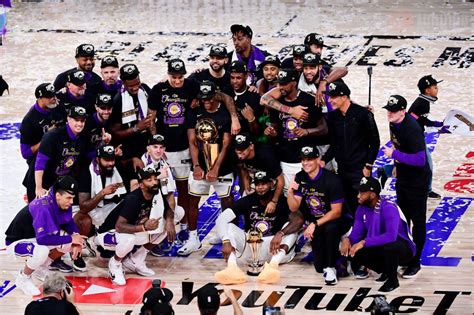 Los Lakers de Los Ángeles arrasan a Miami y ¡son campeones!