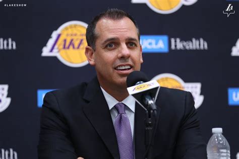Los Lakers presentan a su nuevo entrenador Frank Vogel – Listín USA ...
