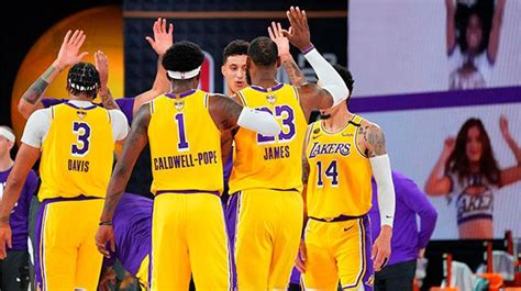 Los Lakers se llevan el primer partido de los playoffs