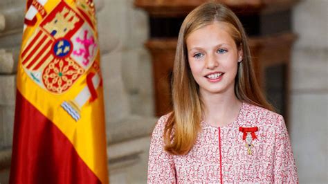 Los pasos de la reina Letizia de España para dejar el protagonismo a su ...