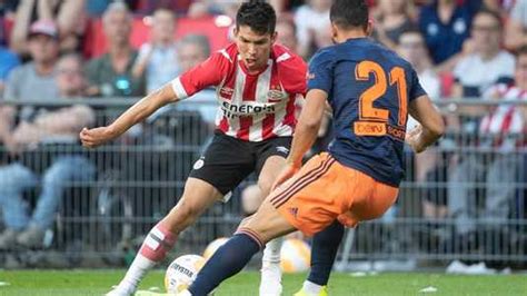 Lozano: ’Op dit moment blijf ik bij PSV’ | Voetbal ...