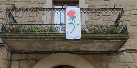 L’ajuntament us desitja una bona diada de Sant Jordi — Ajuntament de ...