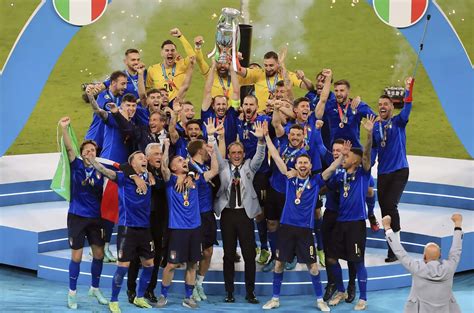 L’Italia conquista l’Europa: cinque Azzurri nella Top 11 di EURO 2020 ...