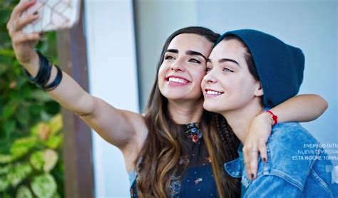 Luciale | Celebridades adolescentes, Parejas lesbianas, 100 días