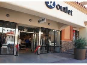 Lululemon Outlet Now Open in Cabazon   Palm Desert, CA Patch