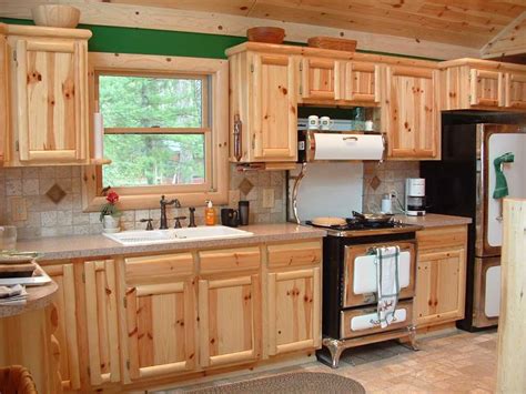 Madera de pino en la cocina: economía, diseño y calidez ...
