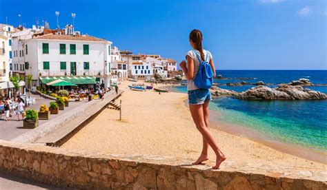 Major Boom in Tourism Comes to Spain   WorldAtlas.com