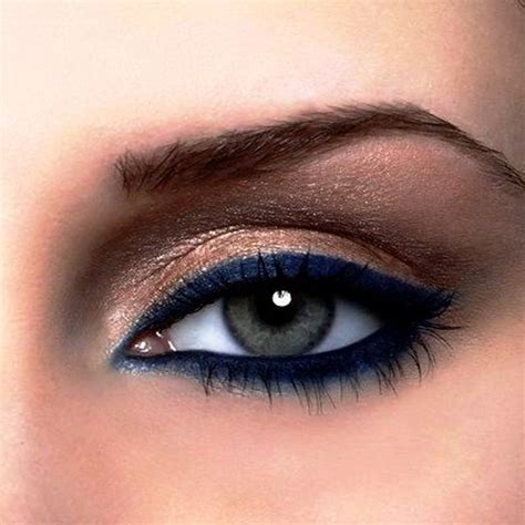 Make Your Eyes Pop With Navy Blue Eye Makeup!