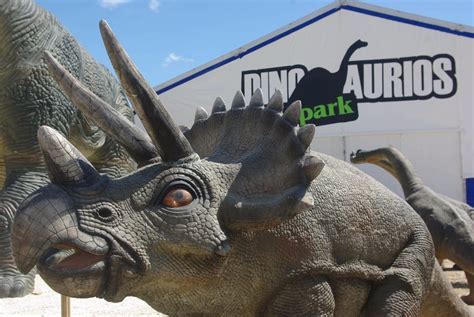 Málaga.  Turismo.  Dinosaurios Park abre sus puertas este viernes con ...