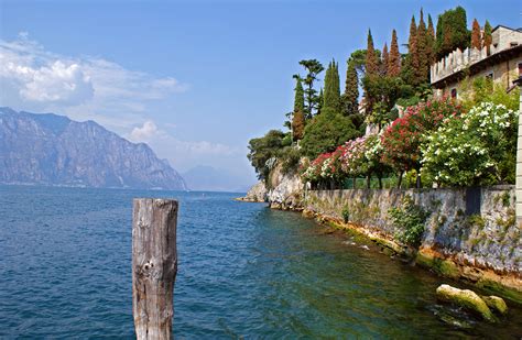 Malcesine, Lake Garda, a photo from Verona, Veneto | TrekEarth