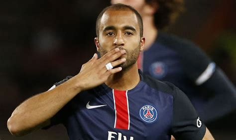 Manchester United are lining up a January swoop for PSG s ...