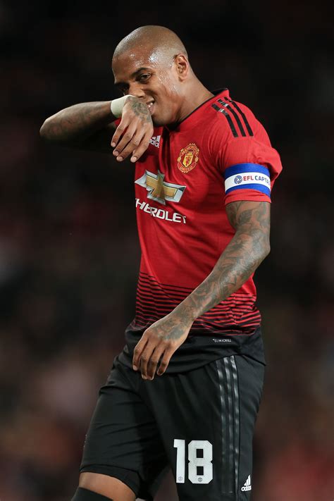 Manchester United fans want Ashley Young to leave to ...
