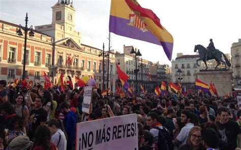 Manifestación en Madrid contra el rey:  La monarquía es antidemocrática ...