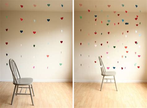 Manualidades para decorar tu habitación con corazones.