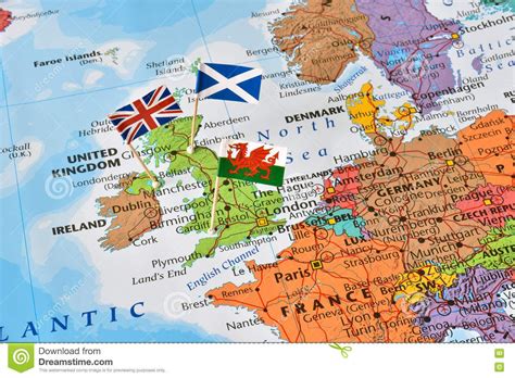 Mapa De Reino Unido, Bandeiras De Inglaterra, Escócia ...