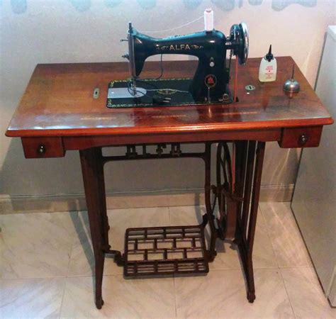 Maquina de coser buscar: Maquinas de coser antiguas alfa