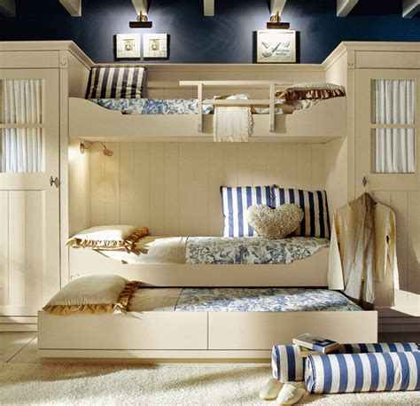 Maravilloso Dormitorio Infantil Clásico de estilo inglés diseñado por ...