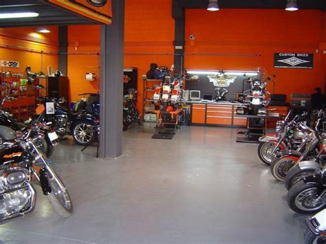 Marbella Performance, taller de Harley Davidson, motos ...