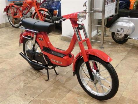 MARCA: PIAGGIO MODELO: VESPINO SC aleación CARACTERÍSTICAS: 49 CC., 2,2 ...