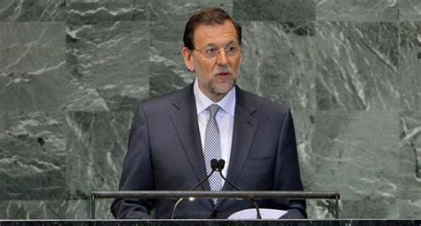 Mariano Rajoy fue agredido durante un acto electoral  VIDEO  | MUNDO ...