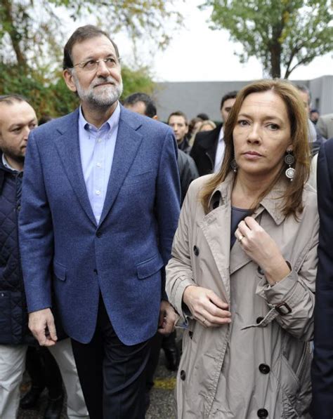 Mariano Rajoy ha votado acompañado por su mujer Elvira ...