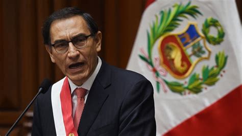 Martín Vizcarra juró como nuevo presidente de Perú | NTN24 | www.ntn24.com
