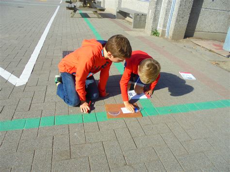 Maths in the playground : measuring angles