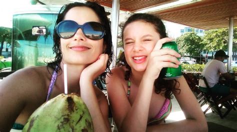 Melania Urbina presenta a su hija en Instagram y fans la confunden con ...