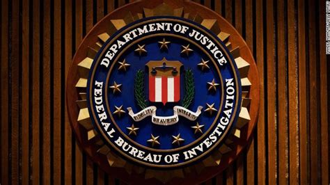 Mensajes de texto del FBI parecen mostrar que en 2016 se ...