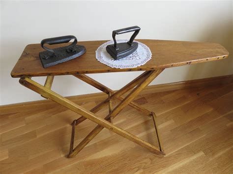 Mesa de planchar de niño/a antigua – RustikVintage