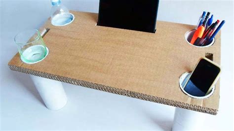 Mesa para la cama hecha con cartón | Construccion y ...