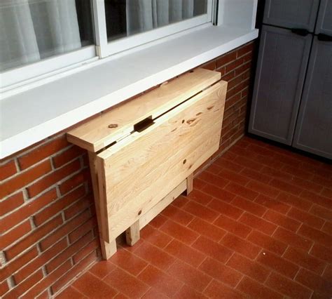 Mesa plegable para terraza. Hechas con madera reciclada de ...