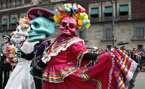 México celebra Día de Muertos a 500 años de la conquista ...