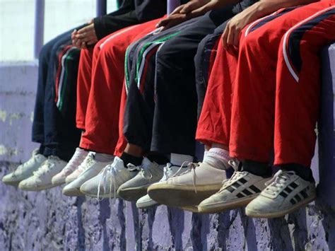 México es líder en casos de violencia escolar | DineroenImagen