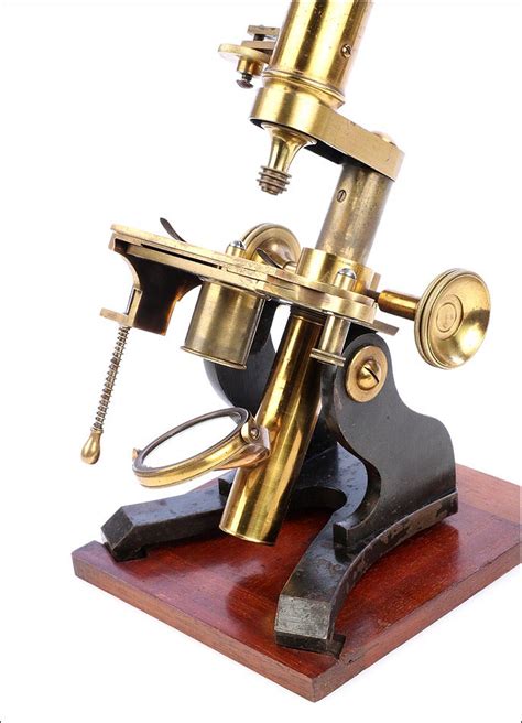 Microscopio Compuesto Antiguo. Inglaterra, Circa 1880