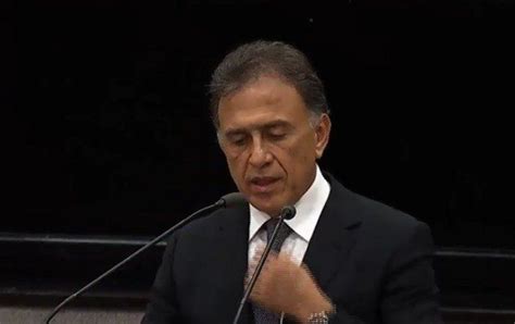 Miguel Ángel Yunes asume gubernatura de Veracruz