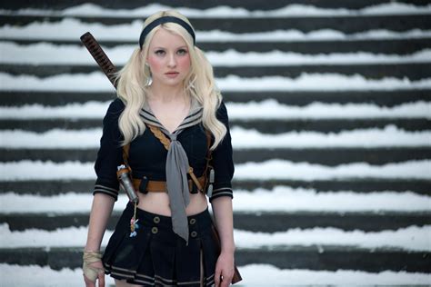 Mildred Patricia Baena: Emily Browning is Babydoll in ...