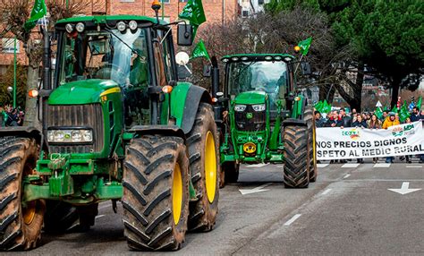 Miles de tractores cortaron rutas en España en protesta ...