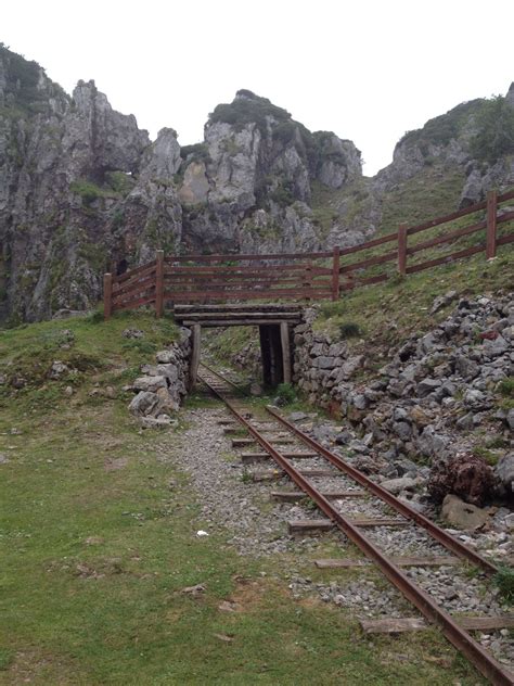 Minas de Buferrera, en #PicosdeEuropa #Asturias | Picos de europa, Europa