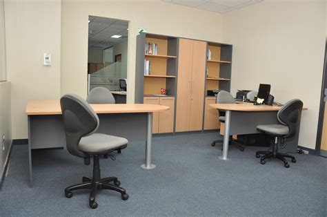 Mobiliario Institucional: Oficinas Administrativas