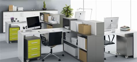 Mobiliario y Equipo de Oficina