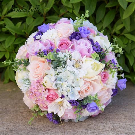 Modabelle Romantic Outside Wedding Flowers Bridal Bouquets ...