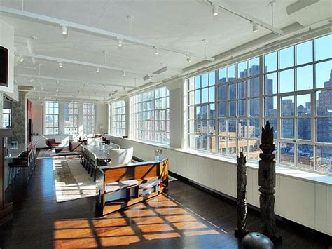 Modern But Expensive New York loft for sale