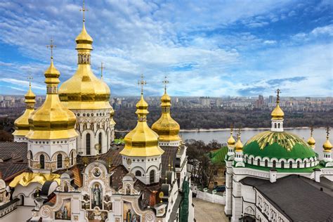 Monasterio de las Cuevas y Parque de la Gloria Eterna, Kiev