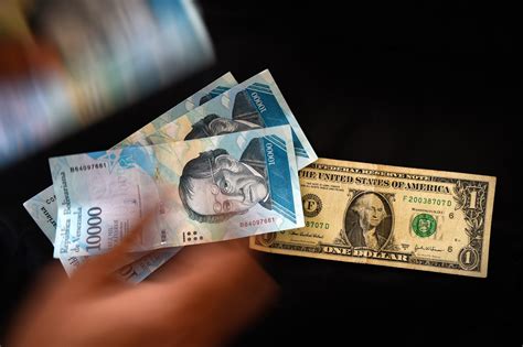 Moneda venezolana se deprecia 1,8% frente al dólar en la ...