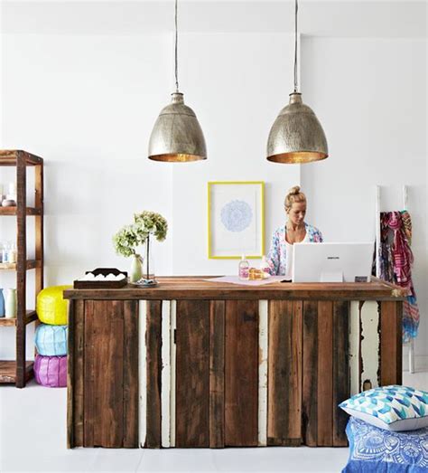 Mostradores de madera para tiendas: 6 ideas low cost