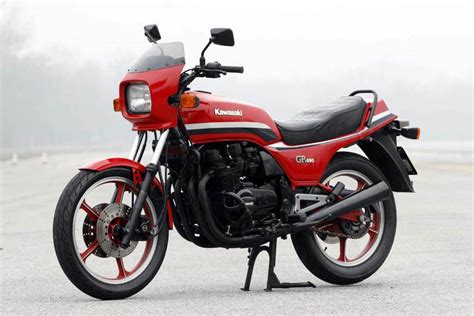 Moto Clásica: Kawasaki GPZ550H
