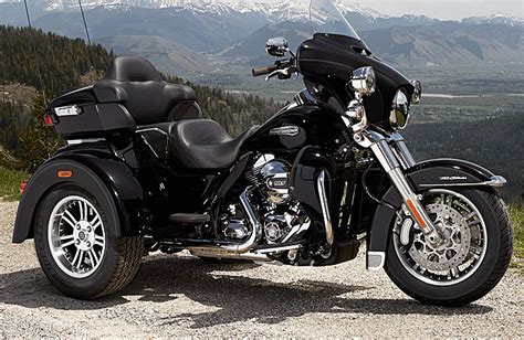 Moto De 3 Ruedas Precio : La Harley Davidson de tres ruedas llega a ...
